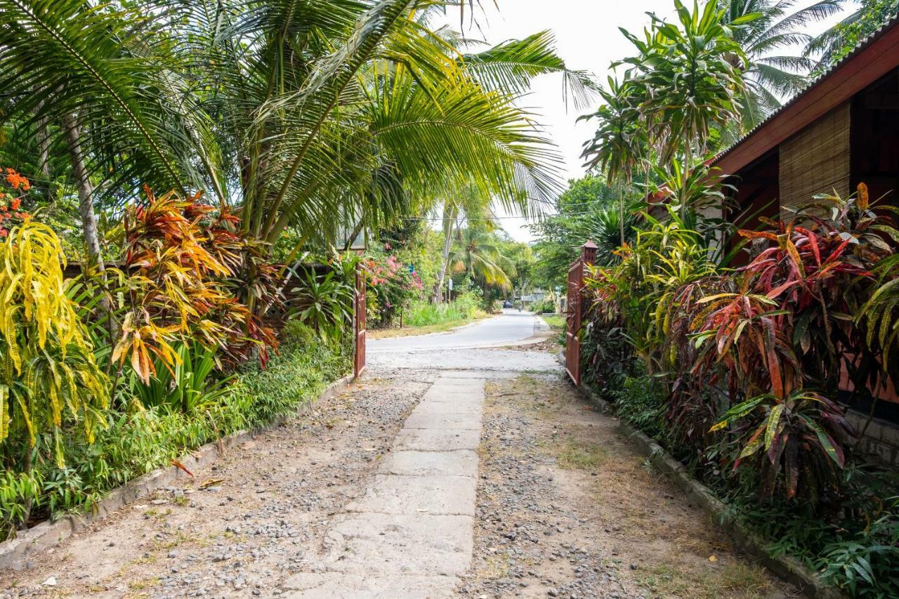 Oyo 1259 Kuta Garden Homestay Εξωτερικό φωτογραφία